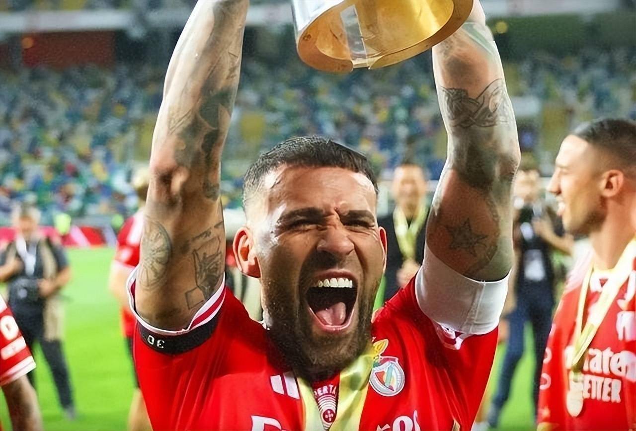 熊猫体育网页版包含埃因霍温再遭质疑备战国王杯本菲卡更衣室发声备战欧篮联,连对手都承认:费耶诺德加时末段远射贴柱的词条